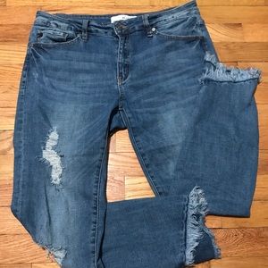 KanCan Distressed Jeans